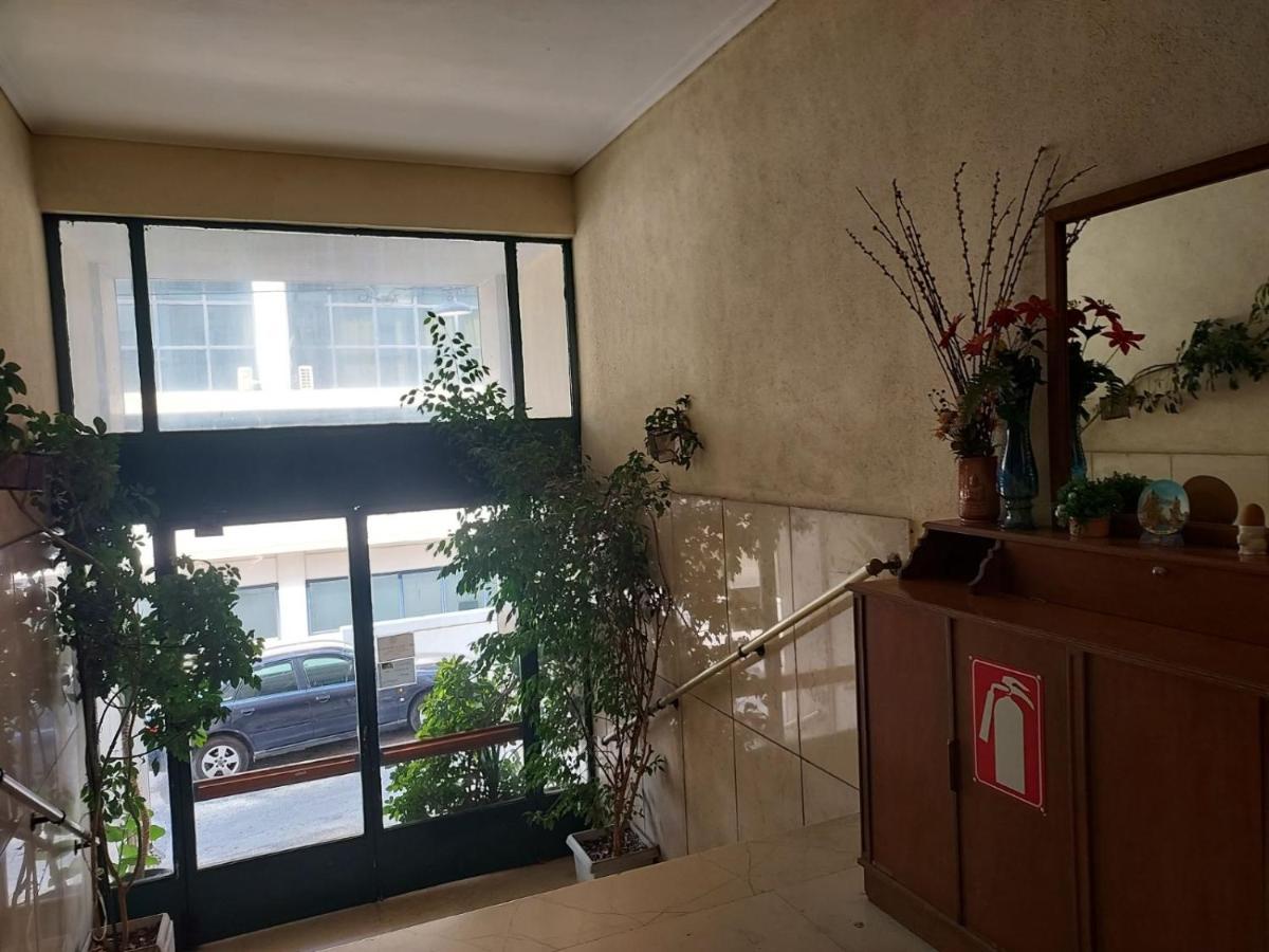 דירות אתונה Acropolis Metro Station Flat 2 מראה חיצוני תמונה